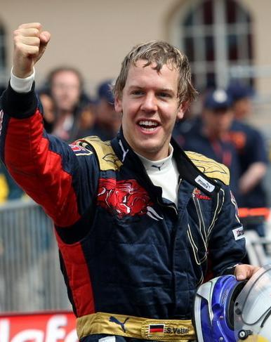 Vettel gana en Japón