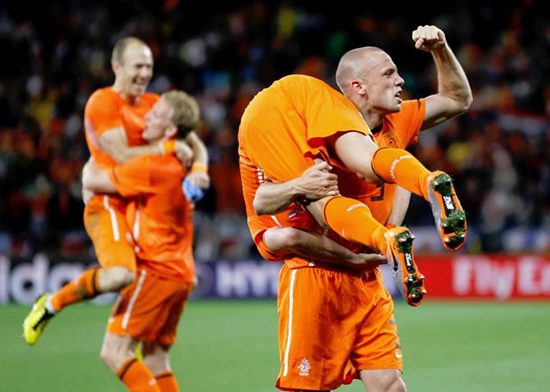 Sneijder y Robben esperan en la final