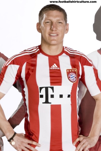bayern-munich-10-11-adidas-110th-anniversary-kit-6.jpg