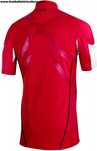 bayern-munich-10-11-adidas-110th-anniversary-kit-9.jpg
