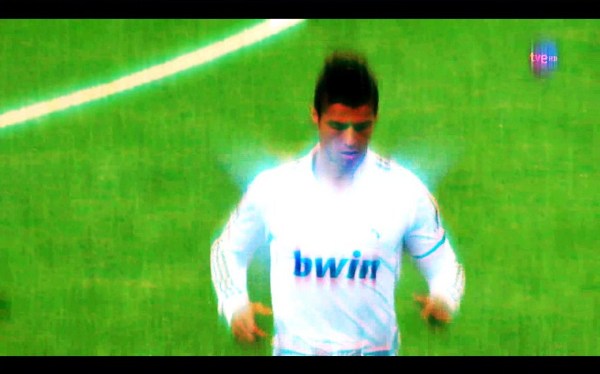 intro de cristiano ronaldo pes2012